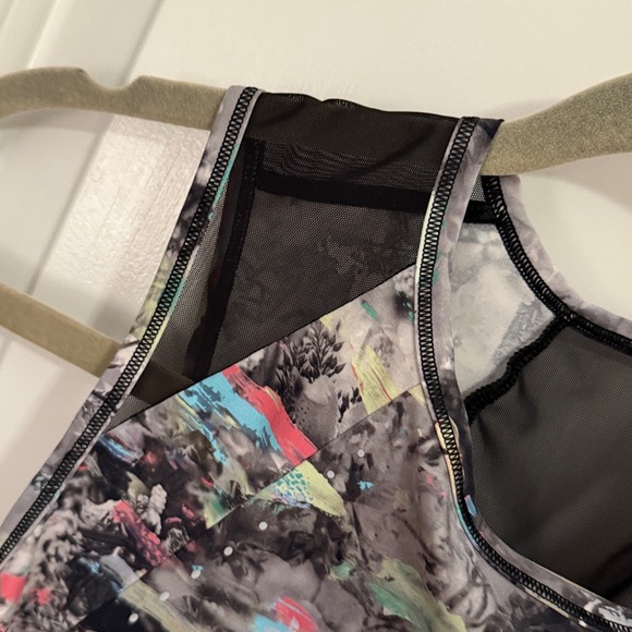 Lululemon Pattern Tank Top - Picture 2 of 4